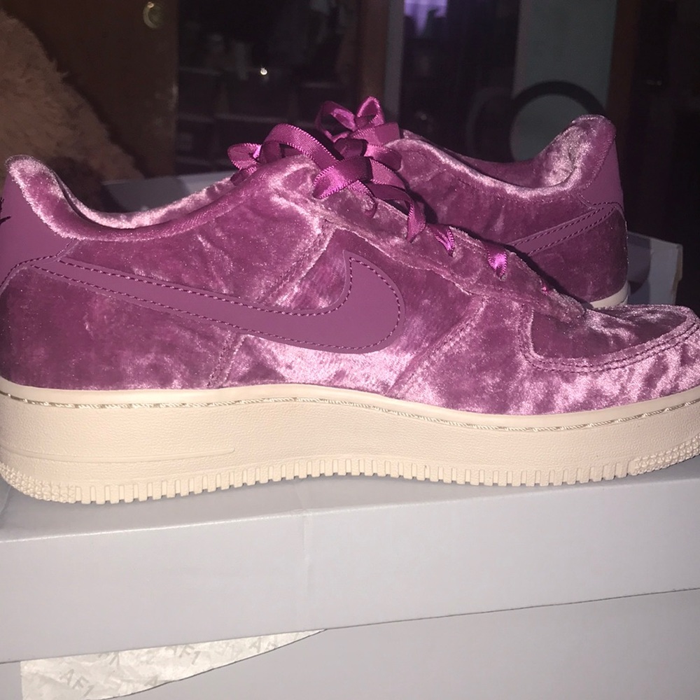 Nike Air Force 1 LV8 (GS)